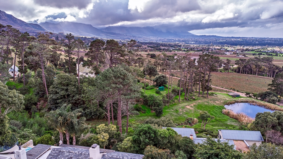 4 Bedroom Property for Sale in Steenberg Golf Estate Western Cape